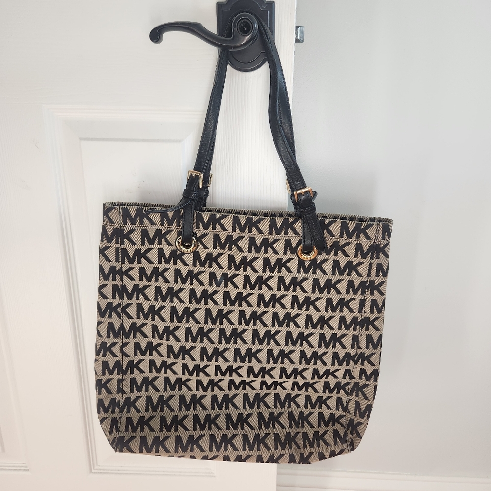 Michael Kors Black and Tan Tote Bag